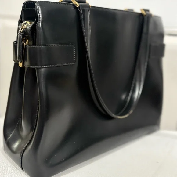 Salvatore Ferragamo Gancini Buckle Tote (Black) Leather Bag - Picture 7 of 9